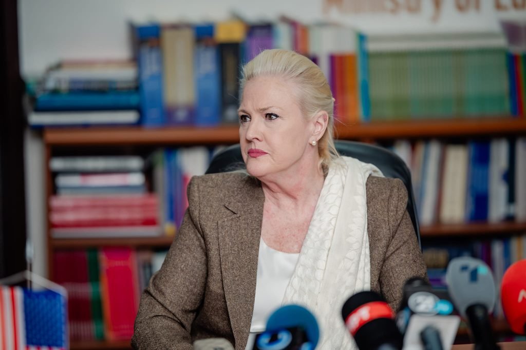 Ambasada e SHBA së në Shkup konfirmon  Aggeler nuk do të jetë më ambasadore