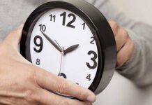 Të dielën ndryshon ora, qytetarët në Maqedoninë e Veriut fitojnë një orë gjumë më shumë