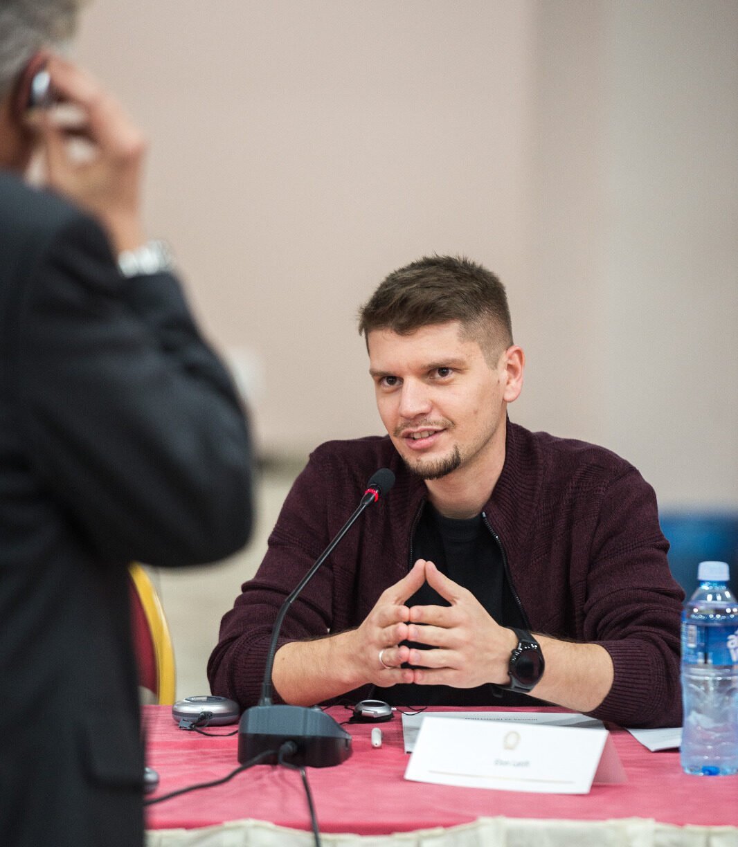 Kosova po rinovohet politikisht  RMV dhe Shqipëria jo 