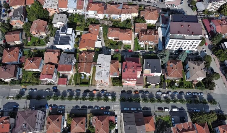 Tetova mes ndarjeve politike / Propozimi për emrat e rrugëve ndez debat