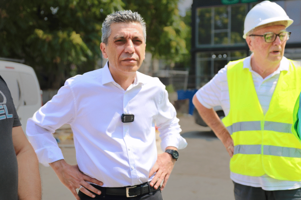 Mexhiti inspekton punimet për ndërtimin e parkingut të ri në Fushë Tophanë