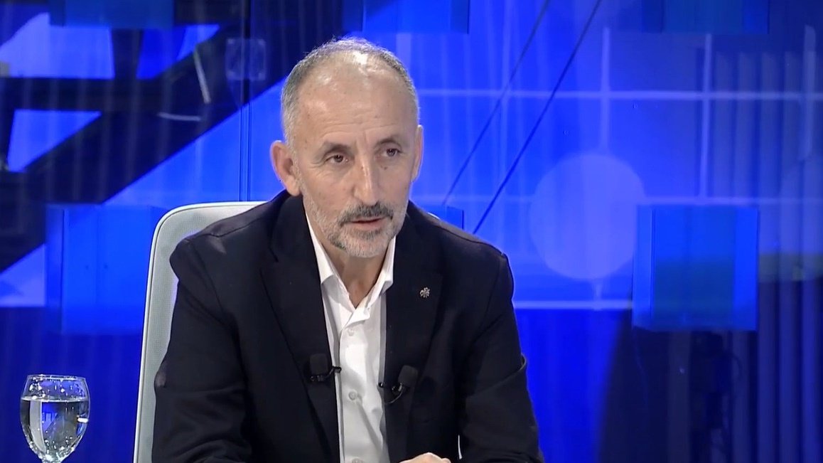 Bejta  Bashkëpunim me të gjithë këshilltarët në Gostivar  jam i hapur edhe për debat publik me Limanin