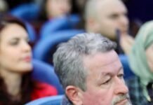Libri i Demush Bajrami që zbërthen pushtetin e komunikimit në kohën e algoritmeve