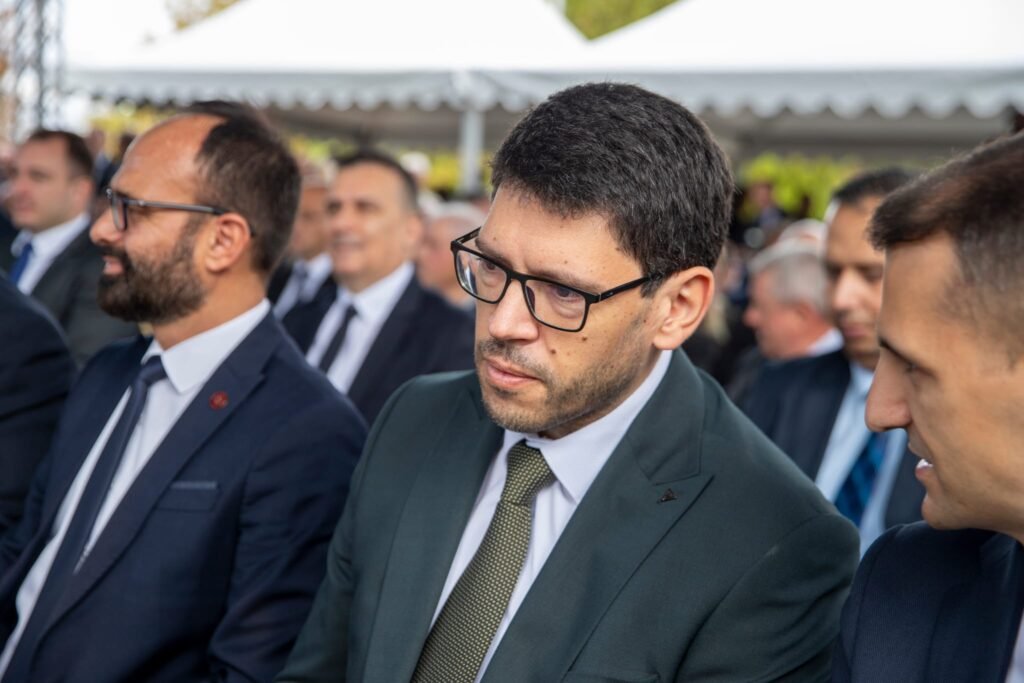 11 Tetori  simbol i lirisë  guximit dhe sakrificës